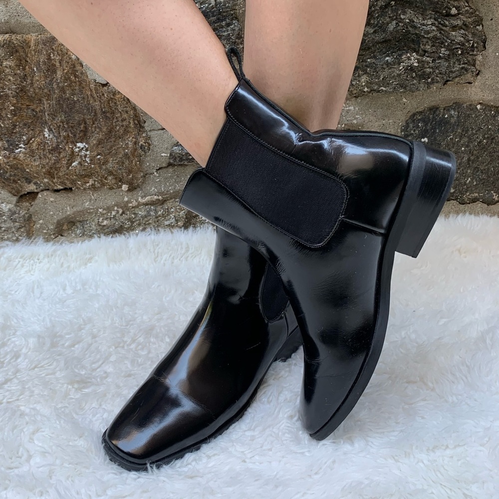 Jeffrey Campbell Leather Emrys Chelsea boot in black, size 7.5